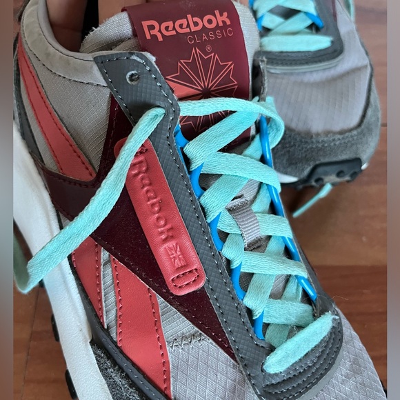 REEBOK CLASSIC LEGACY GREY SHARK SNEAKERS - Picture 6 of 16